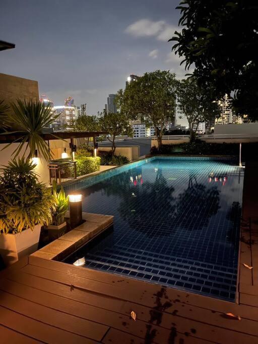 Delightful Condo In Central Location At Sukhumvit 49 Bangkok Exteriör bild