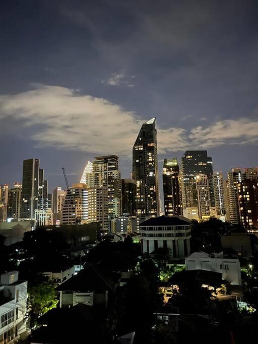 Delightful Condo In Central Location At Sukhumvit 49 Bangkok Exteriör bild