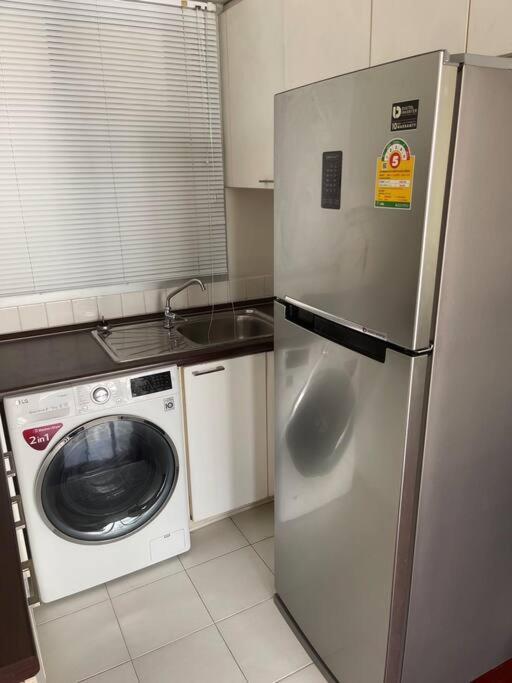 Delightful Condo In Central Location At Sukhumvit 49 Bangkok Exteriör bild