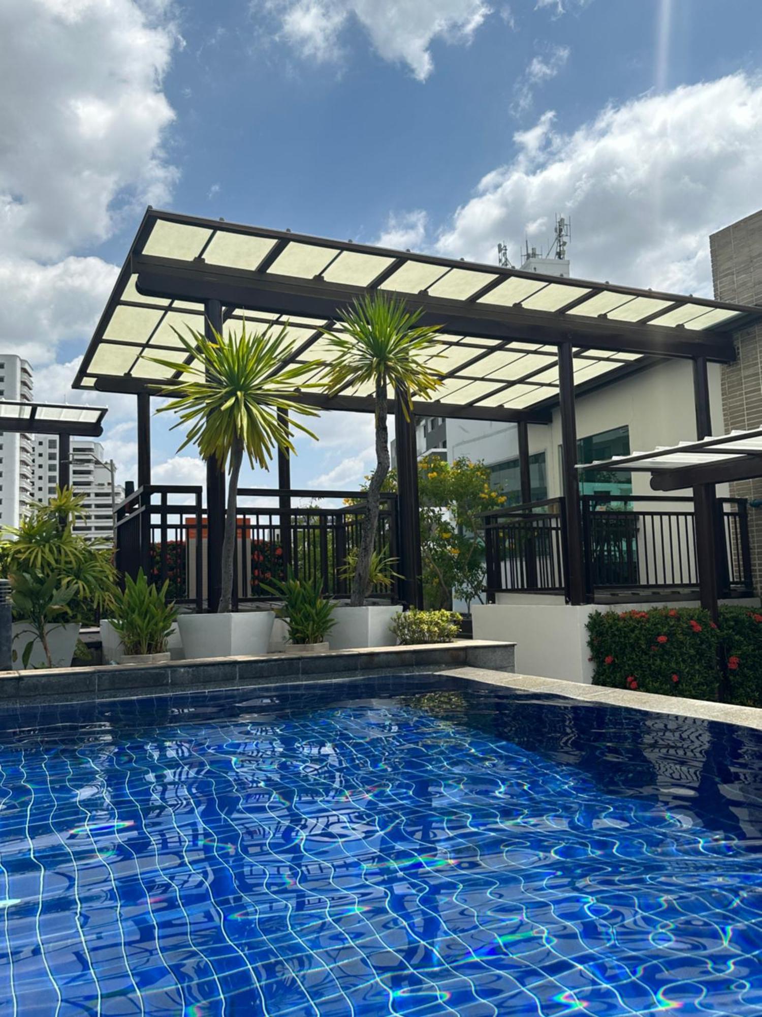 Delightful Condo In Central Location At Sukhumvit 49 Bangkok Exteriör bild